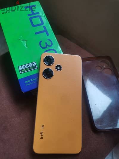 Infinix hot 30i  مواصفات  مساحة 128 رامات 8 بطاريه 5000 شاشة 90 هيرتز