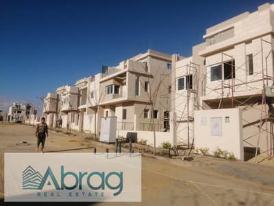 For sale, a townhouse of 246 square meters, to be delivered in 9 months, Tawny Compound, in front of Al-Jazirah Club, October