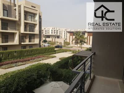 For rent in Al Marasem, Fifth Settlement, a 205 m apartment, fully finished with air conditioners, and the price is negotiable