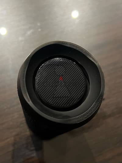 JBL flip 4 speaker