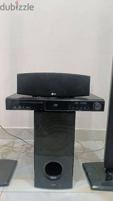 LG home theater مسرح منزلي 1