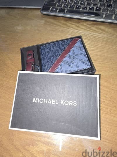 محفظة Micheal Kors wallet