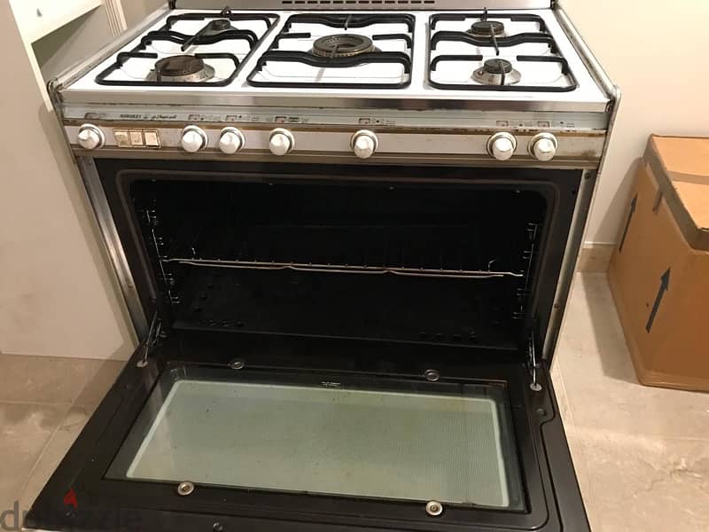 kiriazi cooker / oven 5 burner بوتجاز كريازي ٥ عيون 4