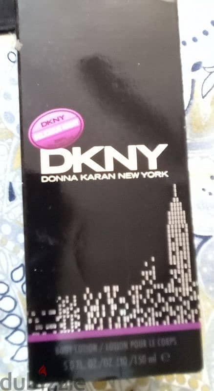 هدية قيمة ,Tresor Midnight Rose& DKNY Sexy Body Lotion 3