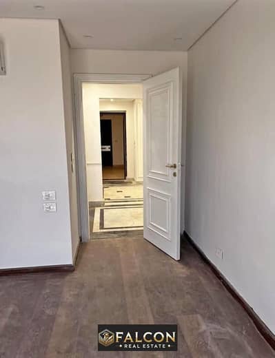 Corner Apartment Bahry With Open View 3 Bedrooms Fully Finished For Sale In Nile Boulevard New Cairo Next To Family Park Rehab With Installments