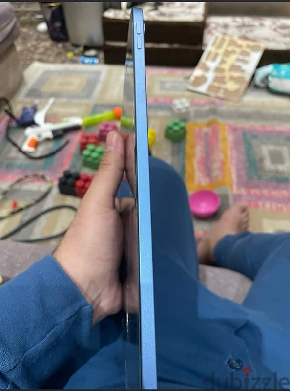 Apple iPad (10th gen) 1