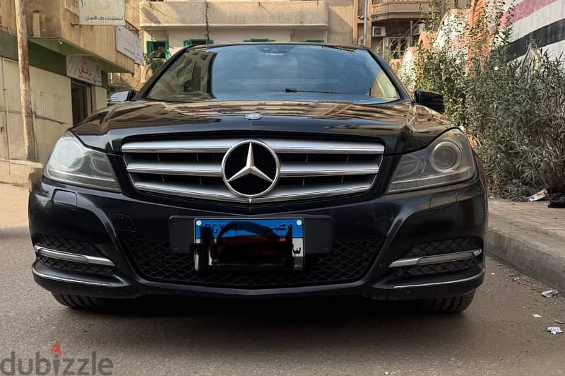 Mercedes-Benz C180 2013 0