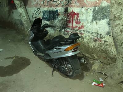 اسكوتر Yamaha 400cc