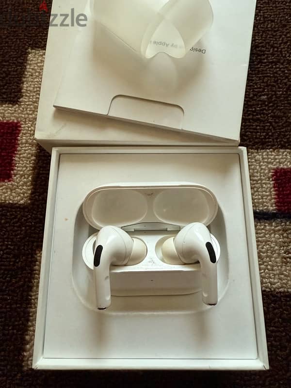 AirPods pro - بالعلبه 1