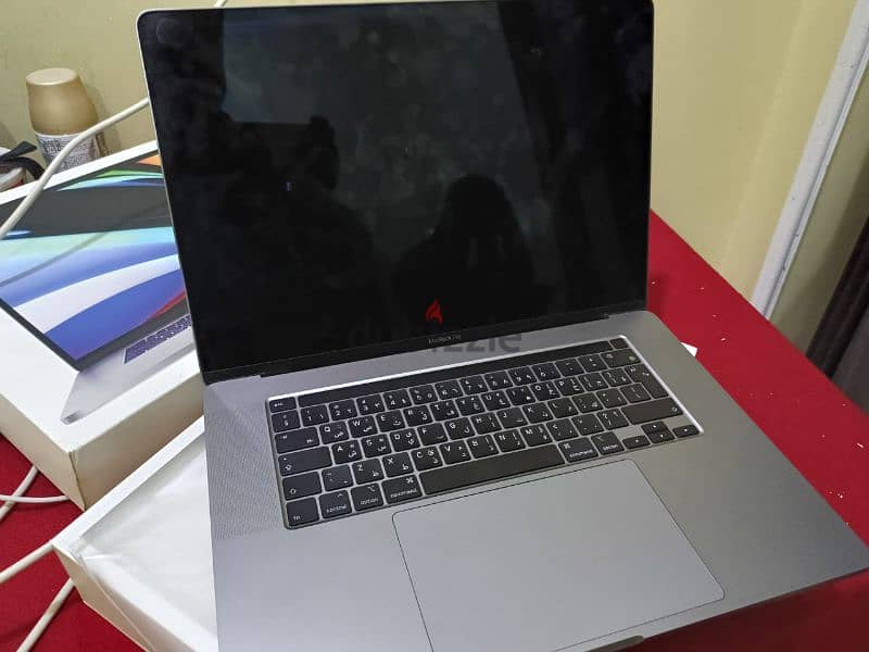 Laptop MacBook pro , core i9 , 16 GB Ram , 16 inch , 1 Tera 4