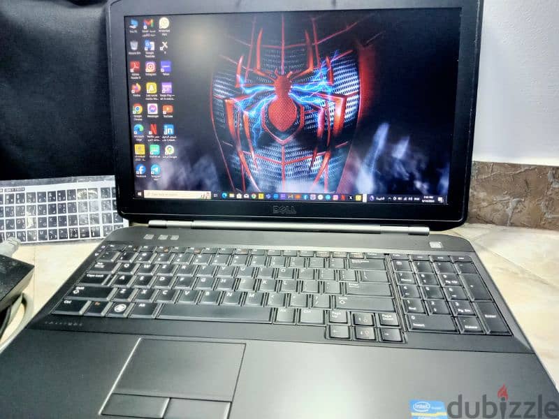 Dell latitude core i5 رام ٨ هارد ٥٠٠ 6