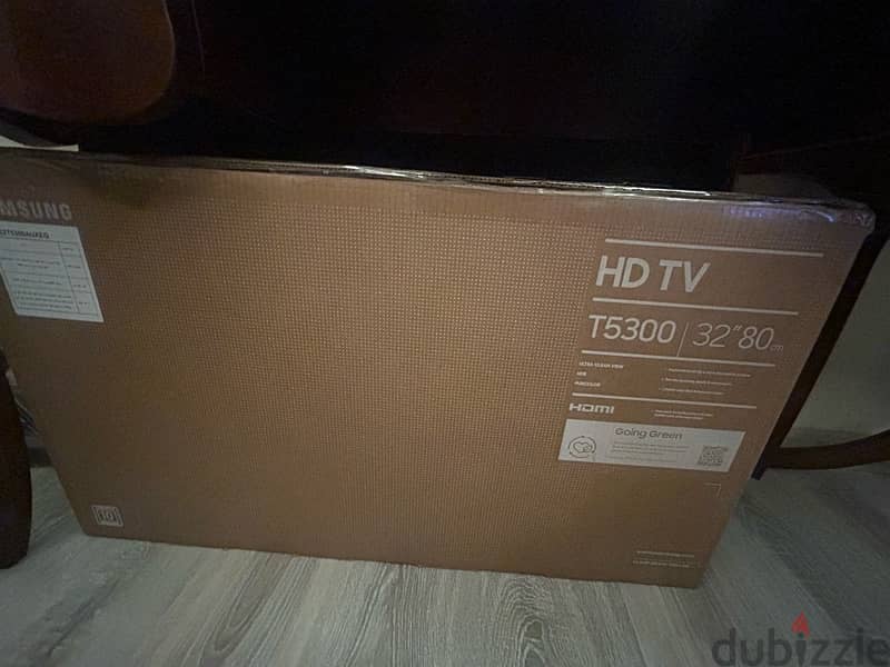 Samsung 32 Inch HD Smart LED TV With Built-in Receiver 2