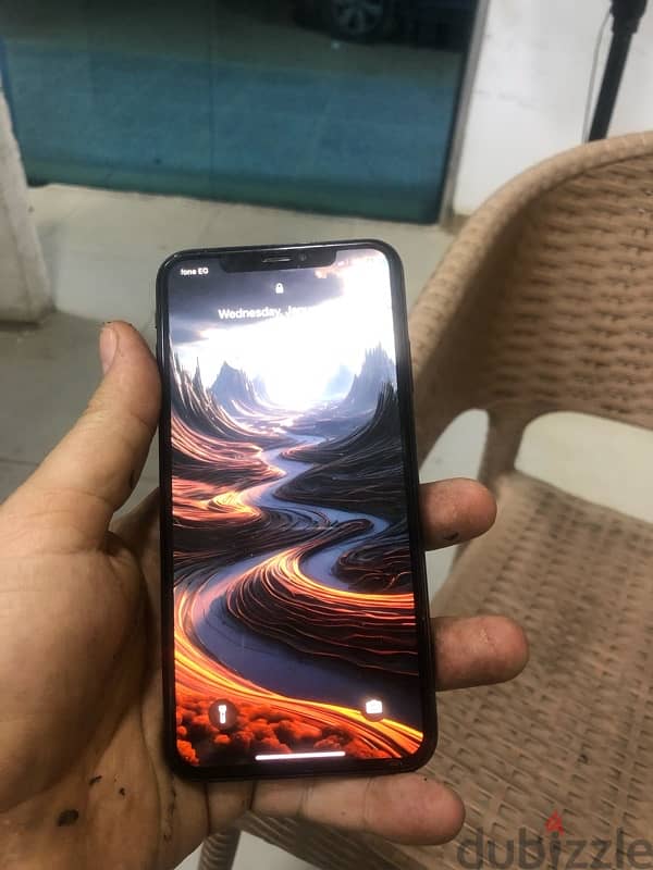 ايفون Xs Max مساحه ٦٥ 1