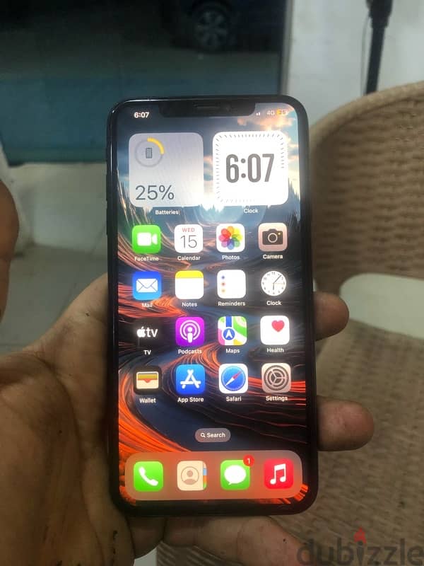 ايفون Xs Max مساحه ٦٥ 2