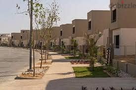 للبيع Middle Townhouse The Crown Palm Hills October