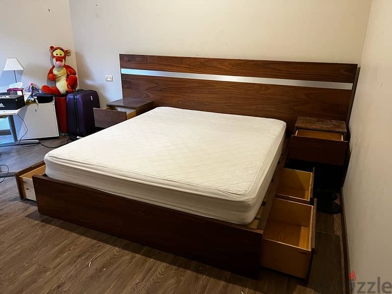 Solid wood 180 cm bed 4