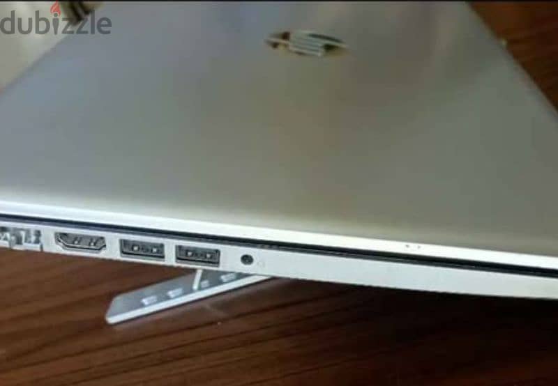 لابتوب hp الجيل السابع Core i3  شاشة 15.6بوصة Ram 4 هارد 560جيجا 6