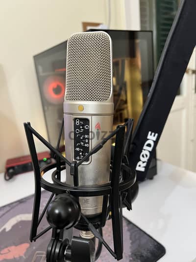 RODE NT2-A Professional Studio microphone