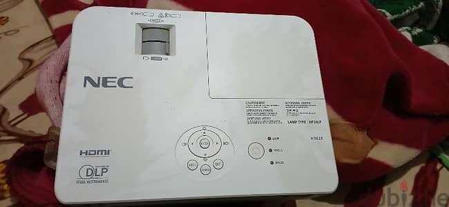 برجكتور nec np v302xg