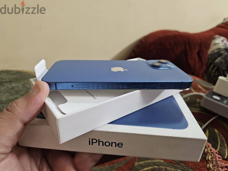 iPhone 13 256g blue 2