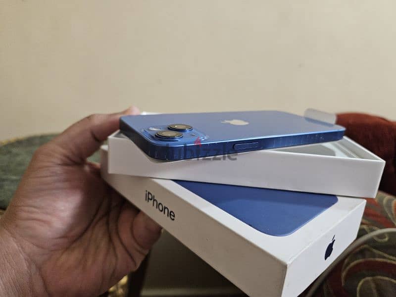 iPhone 13 256g blue 3