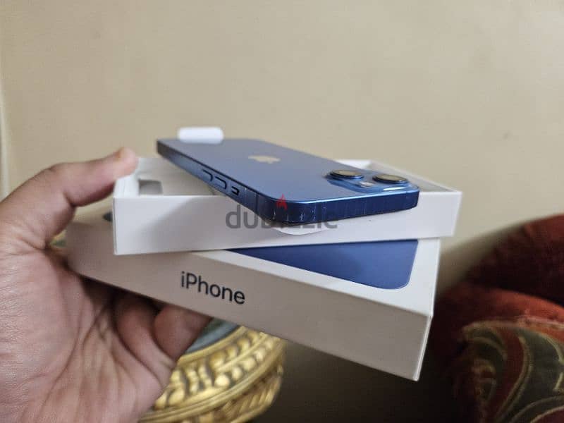 iPhone 13 256g blue 4