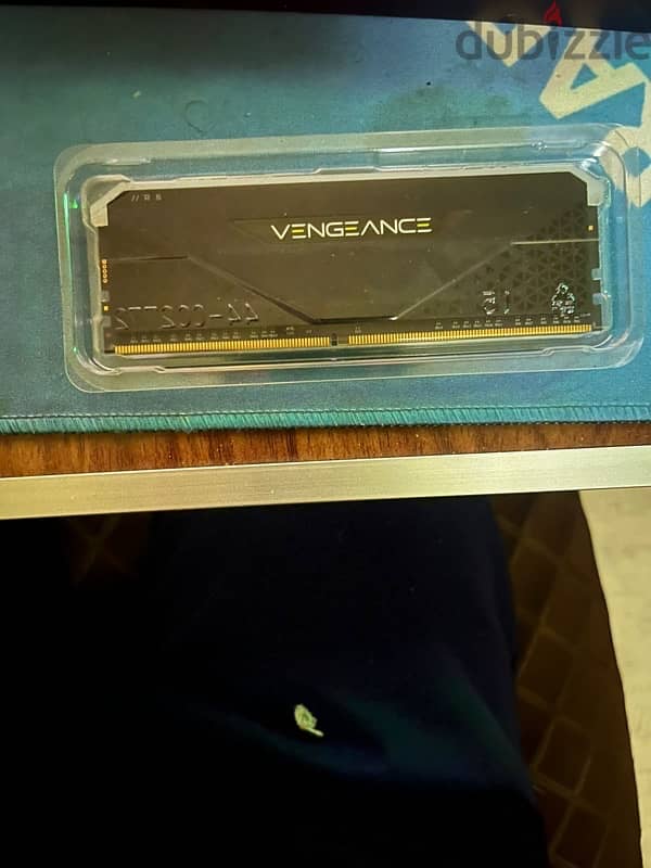 VENGEANCE RGB RS 16 GB DDR4 2200HZ 2