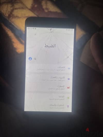 Samsung Galaxy J7 prime 2 32/3 اعلي نسخه مع علبه في شروخ باغه فقط