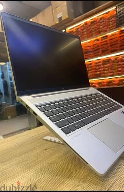 لابتوب اتش بي core i7 جيل 12 جديد وليس استيراد