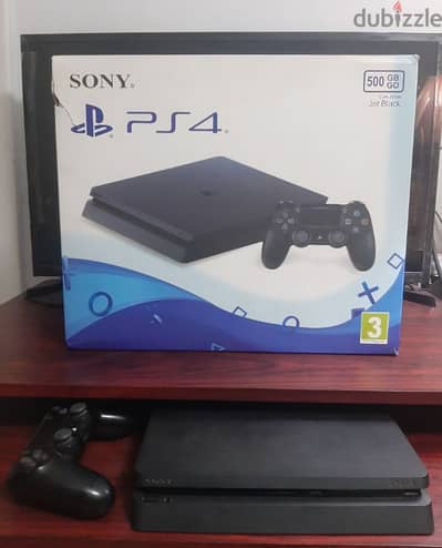 PS4 Slim بلايستيشن ٤ بلعلبة