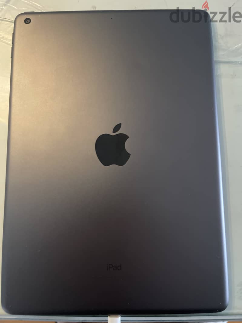 iPad 7 generation 32gb grey color 1