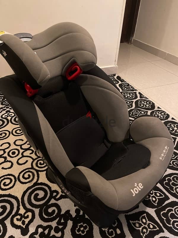 2 joie car seats for selling - Excellent condition 2