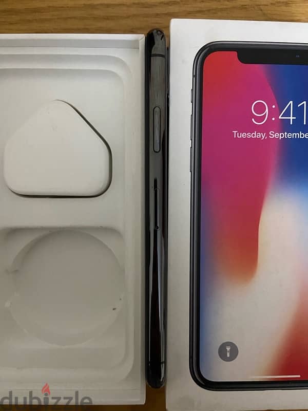 iPhone X 4