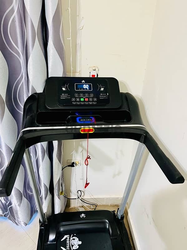 treadmill sportech للبيع حاله ممتازه 1