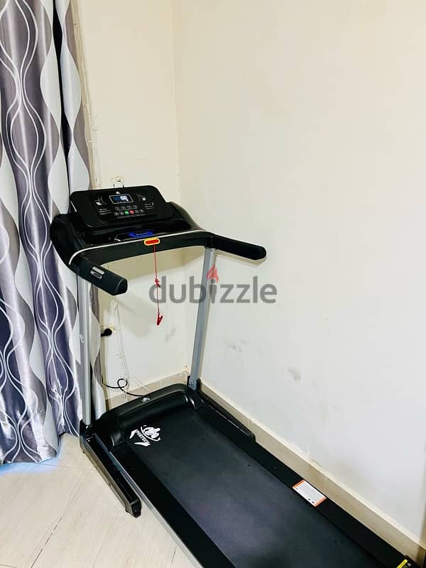 treadmill sportech للبيع حاله ممتازه 2