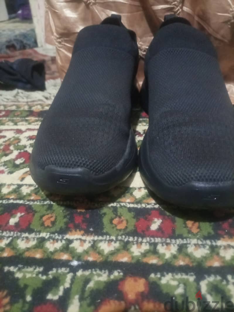 SKETCHERS Archfit. . Suz. . 43.1/5 5