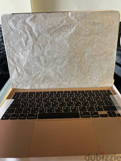 macbook air m1 2020 like new