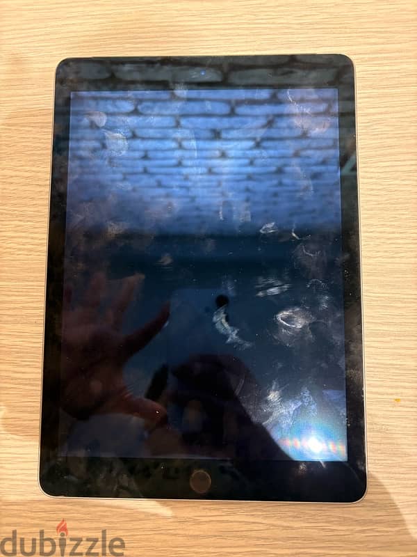 iPad Air 2 WiFi and cellular, with box, few scratches 6