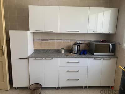 مطابخ اتش بي ال  ب 12999 جنيه بمساحه 2.50 متر