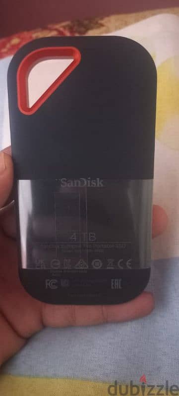 hard sandisk 4TB 2000 MBs