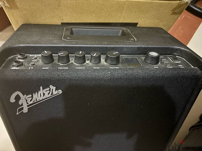 fender mustang lt25 electric guitar amp 1