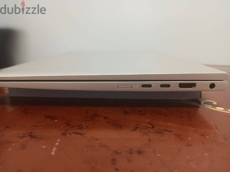 Hp elitebook 845 G8 rayzen 7 4