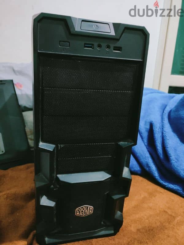 كيسه فاضيه مع باور ٥٠٠ وات cooler master k380 4