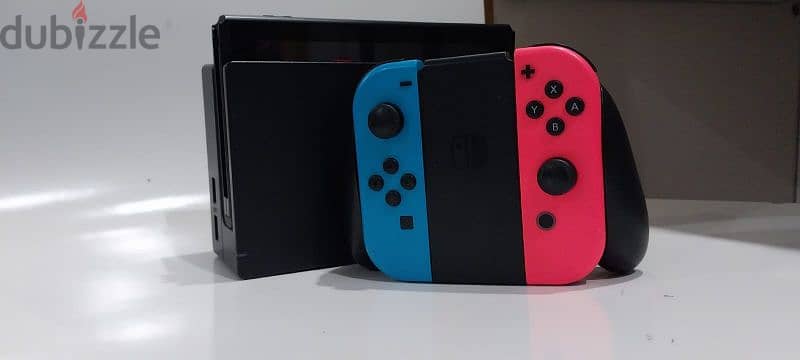 Nintendo Switch Used in perfect condition with Accessories 6