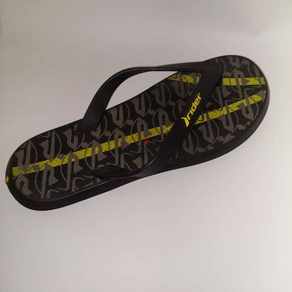 RIDER  R1  Men Flip Flops  Size 43 - 44 2