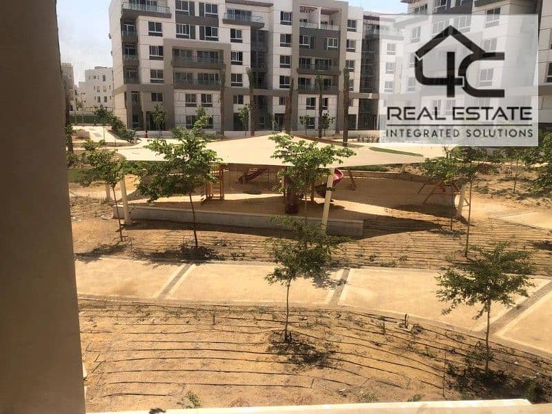 Duplex with garden for sale in  Hyde Park 200M with Installments  , prime location and  view landscape. 0