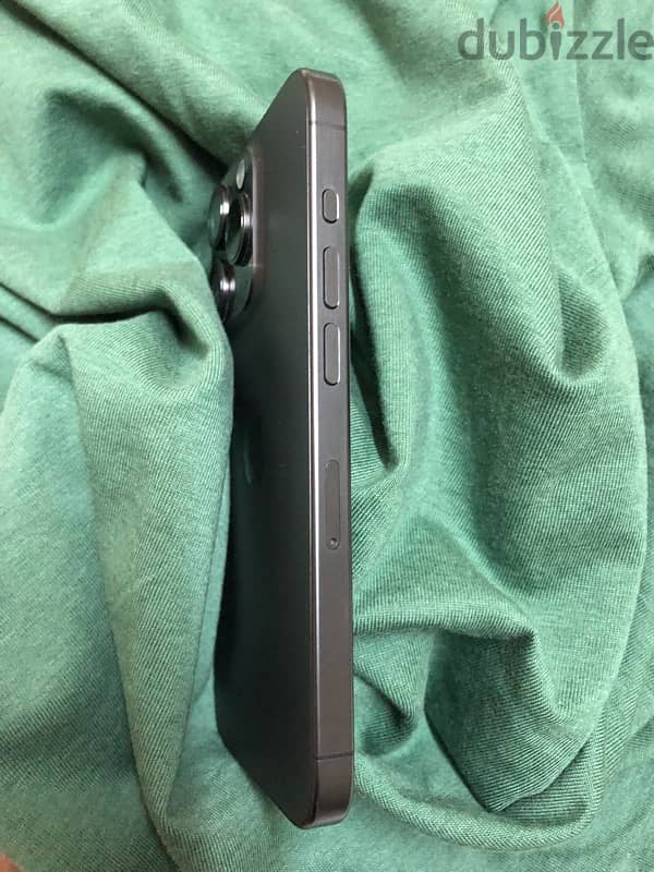 iPhone 15 Pro 256GB Black “ Not Max “ 4