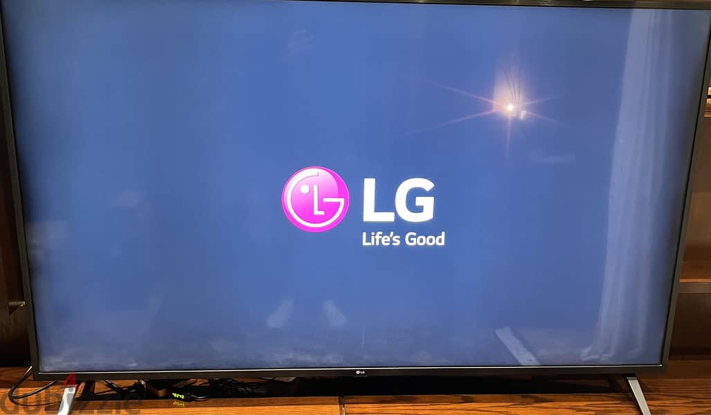 شاشة lg 65 بوصه للبيع 0