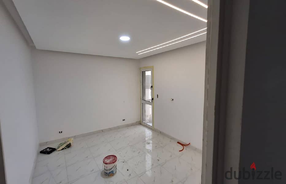 For rent in the latest phases of Madinaty B10, a 4-room apartment with special finishing, a distinguished location, minutes from services and malls, 2 0