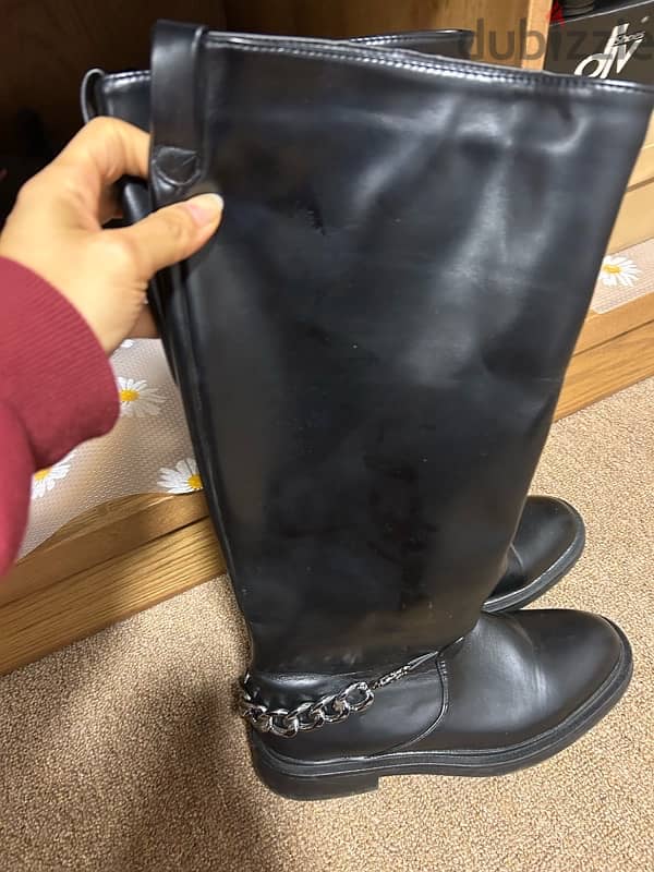 boot used as new 1